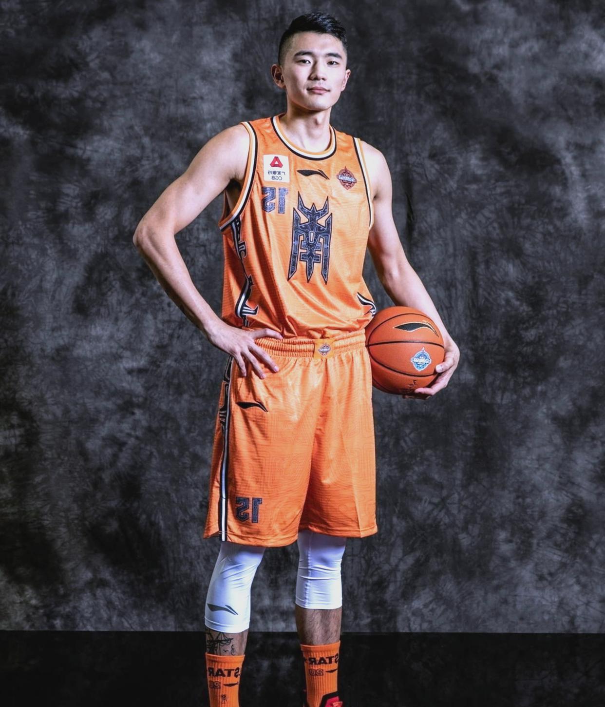 九游网页官网-关于今晨山东男篮备战CBA季后赛，外线爆发细节曝光，底气十足，控场能力受关注的信息